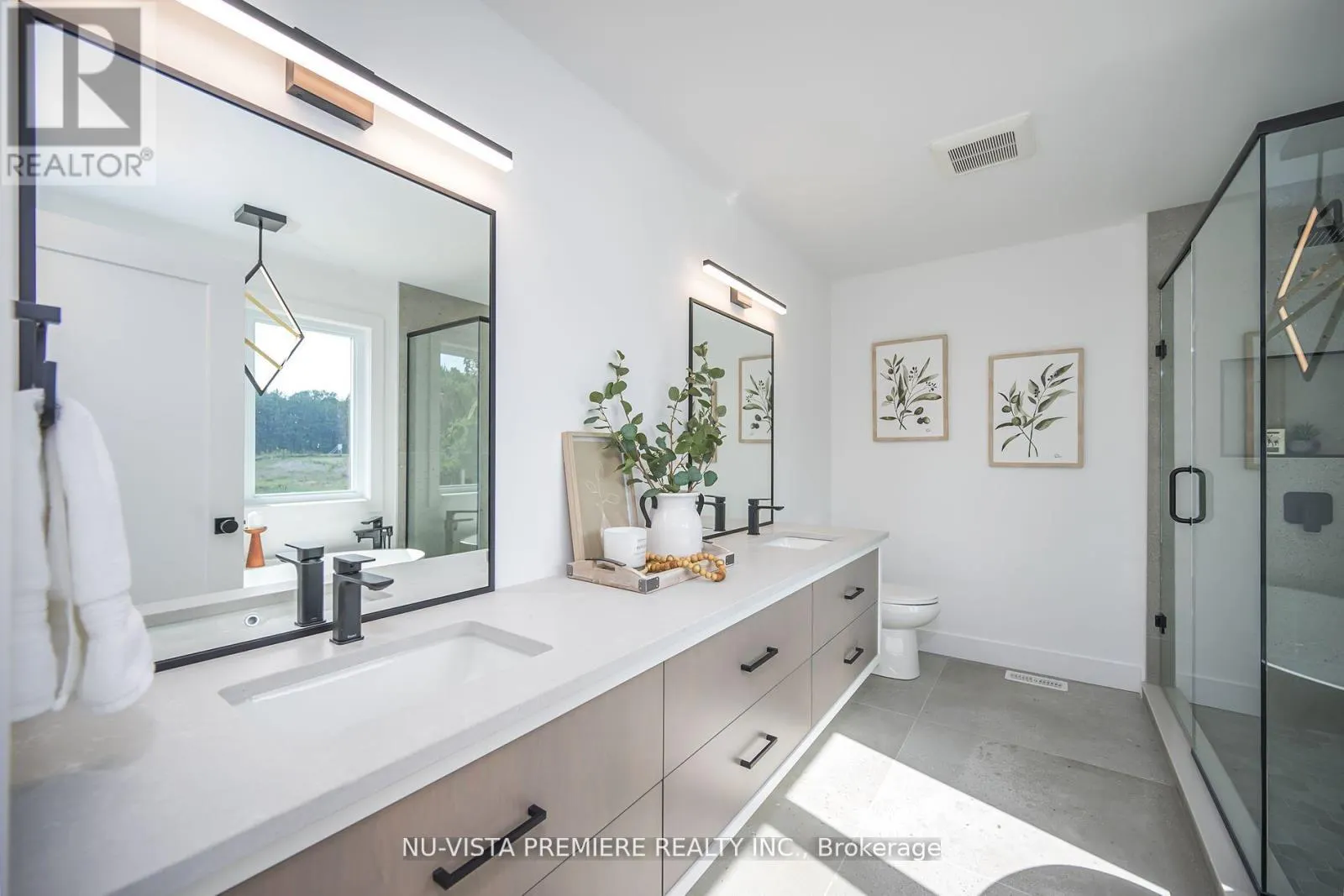 1181 HONEYWOOD DRIVE