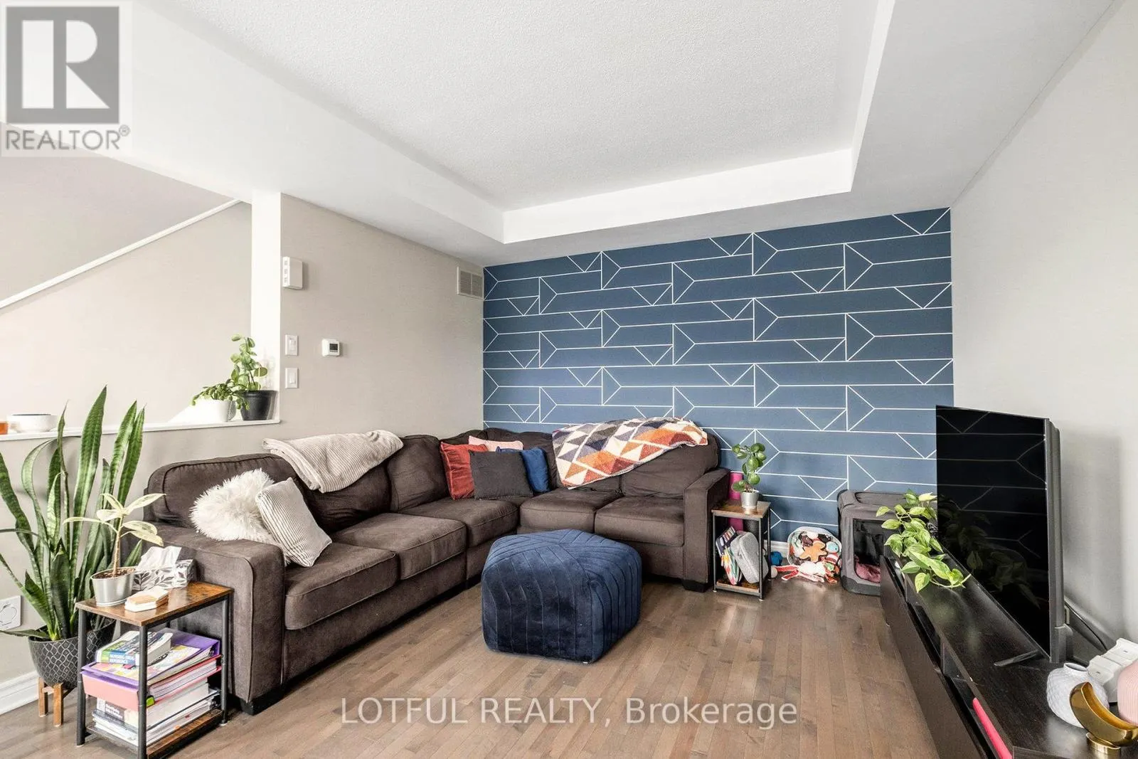 222 BELLEEK LANE