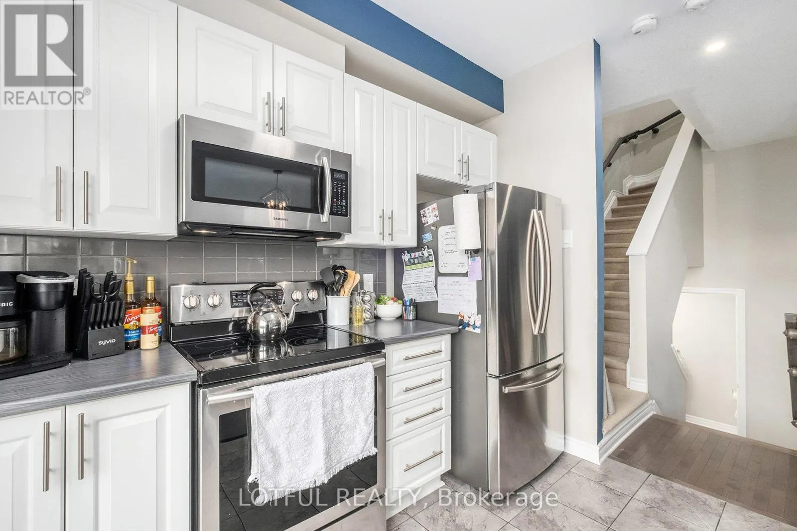 222 BELLEEK LANE