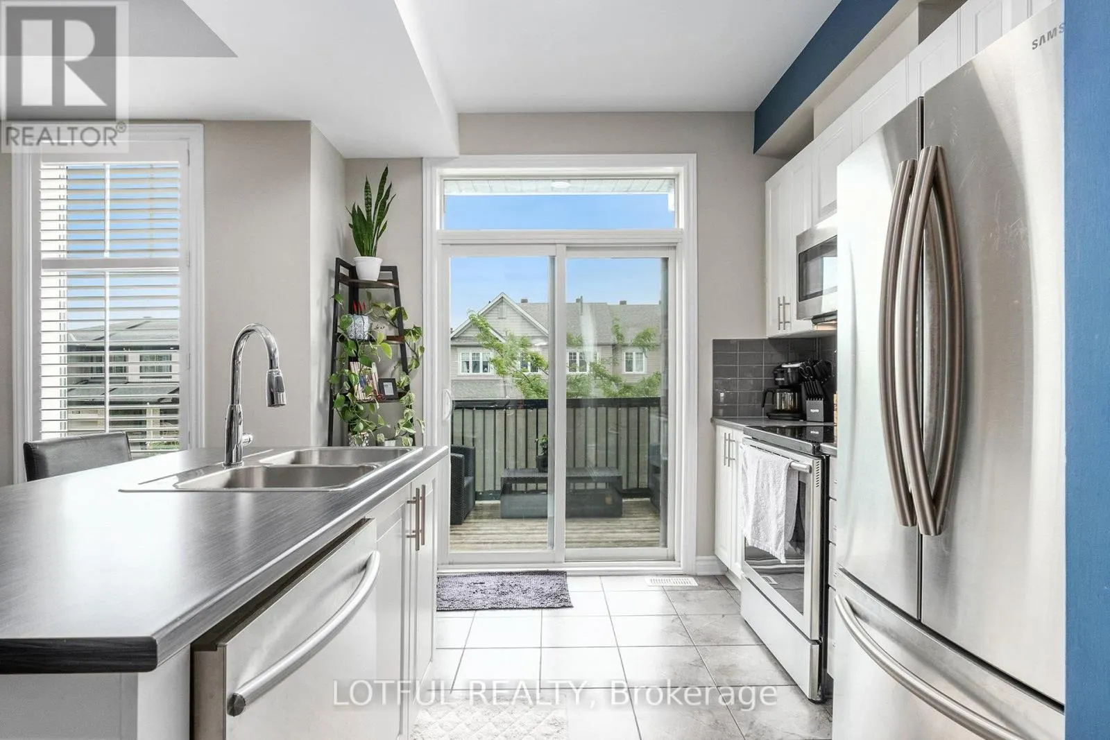 222 BELLEEK LANE