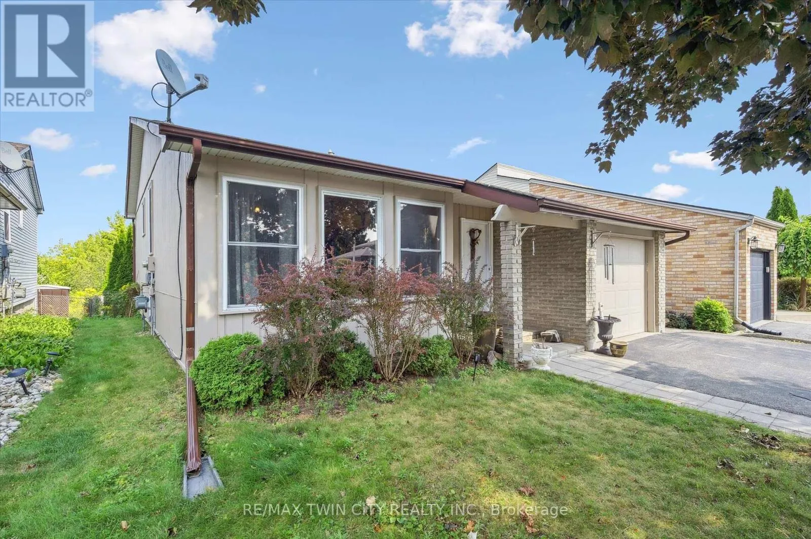 31 SAXONY CIRCLE