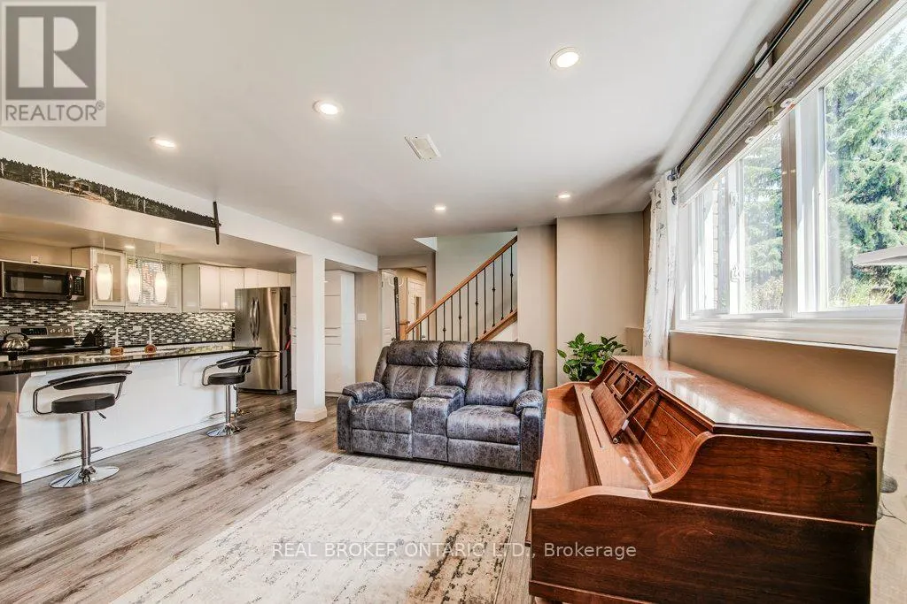 73 FALCON DRIVE