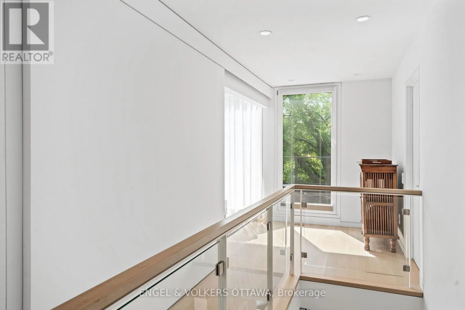5 CLEMOW AVENUE