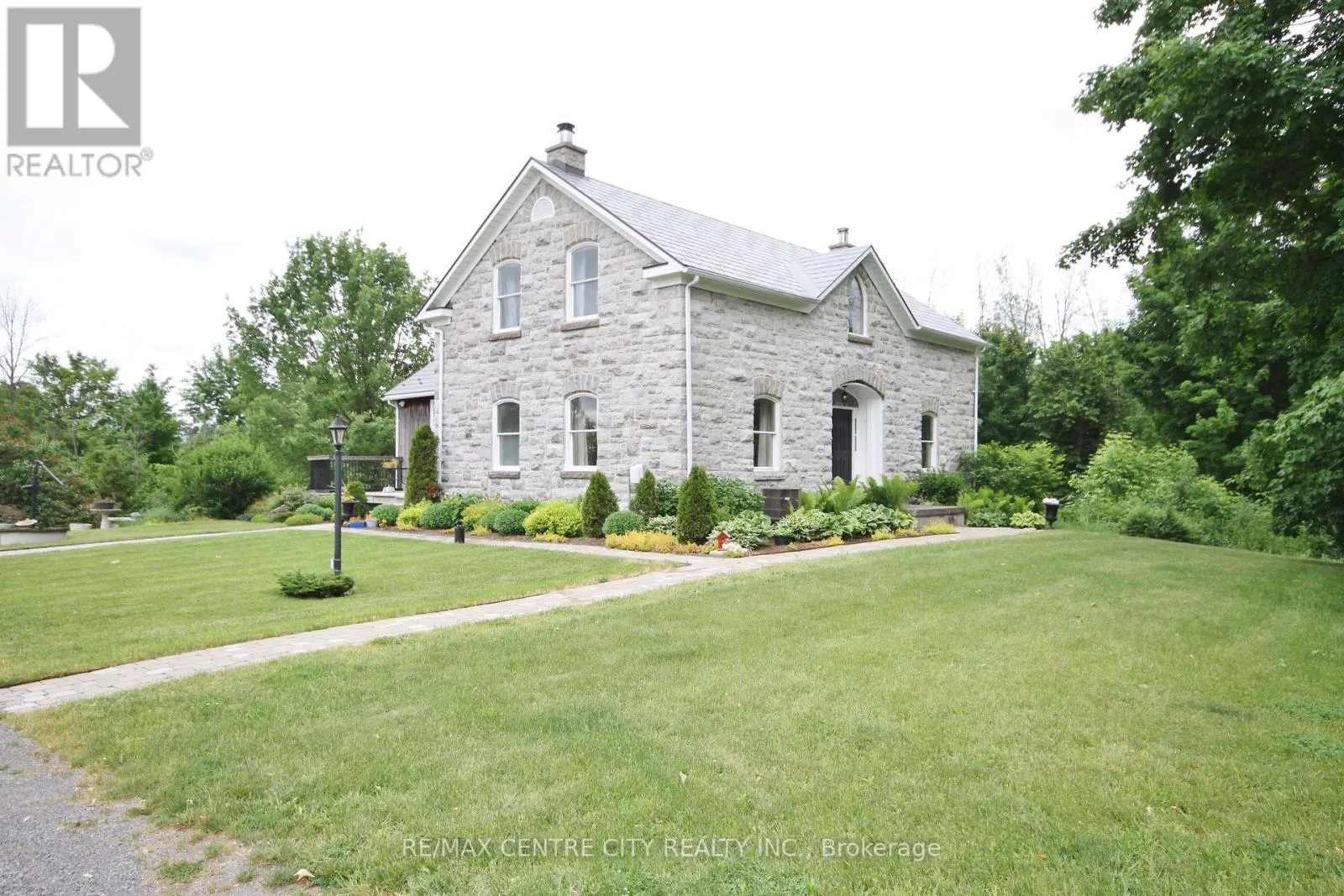 3000/2980 ROGER STEVENS DRIVE