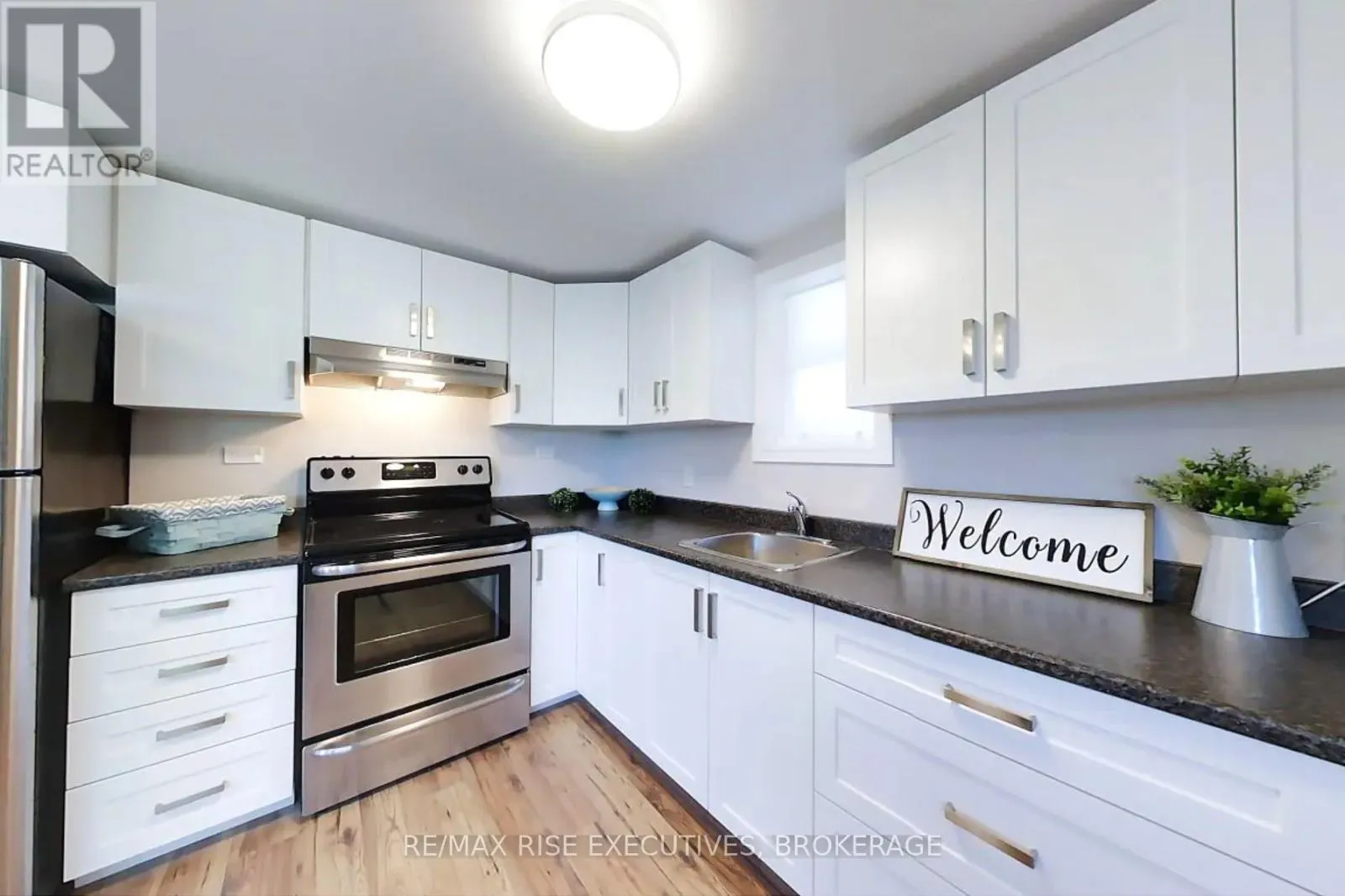 2 - 19 KENT STREET, #2