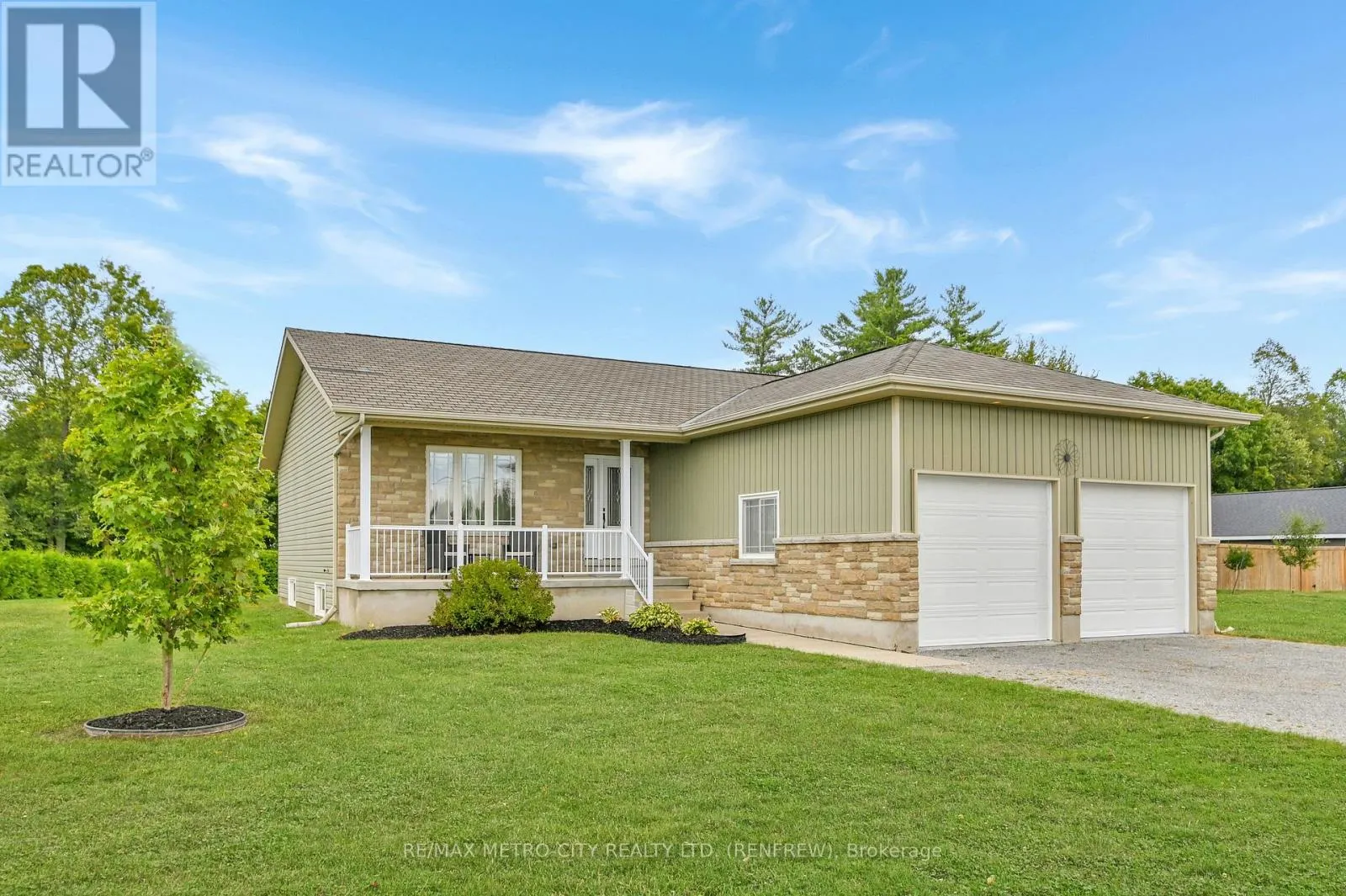 35 LAKERIDGE TRAIL