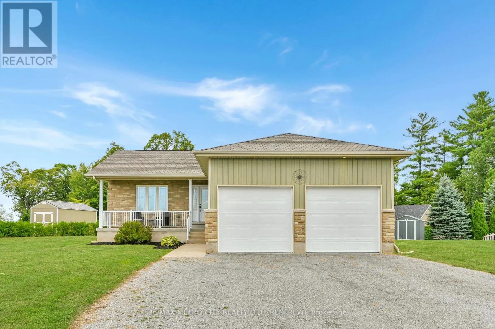 35 LAKERIDGE TRAIL