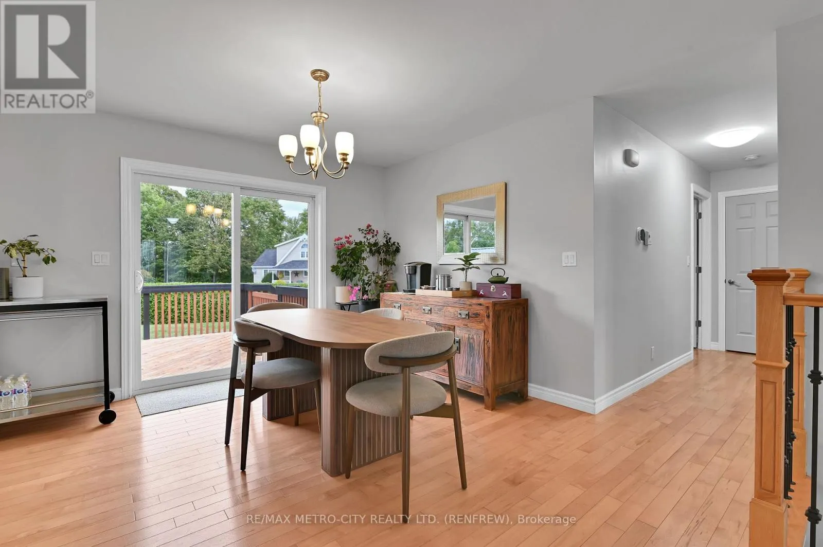 35 LAKERIDGE TRAIL
