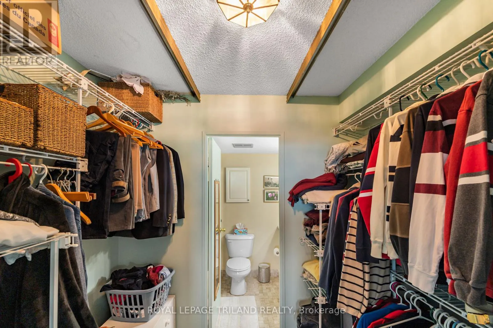 1401 - 389 DUNDAS STREET, #1401