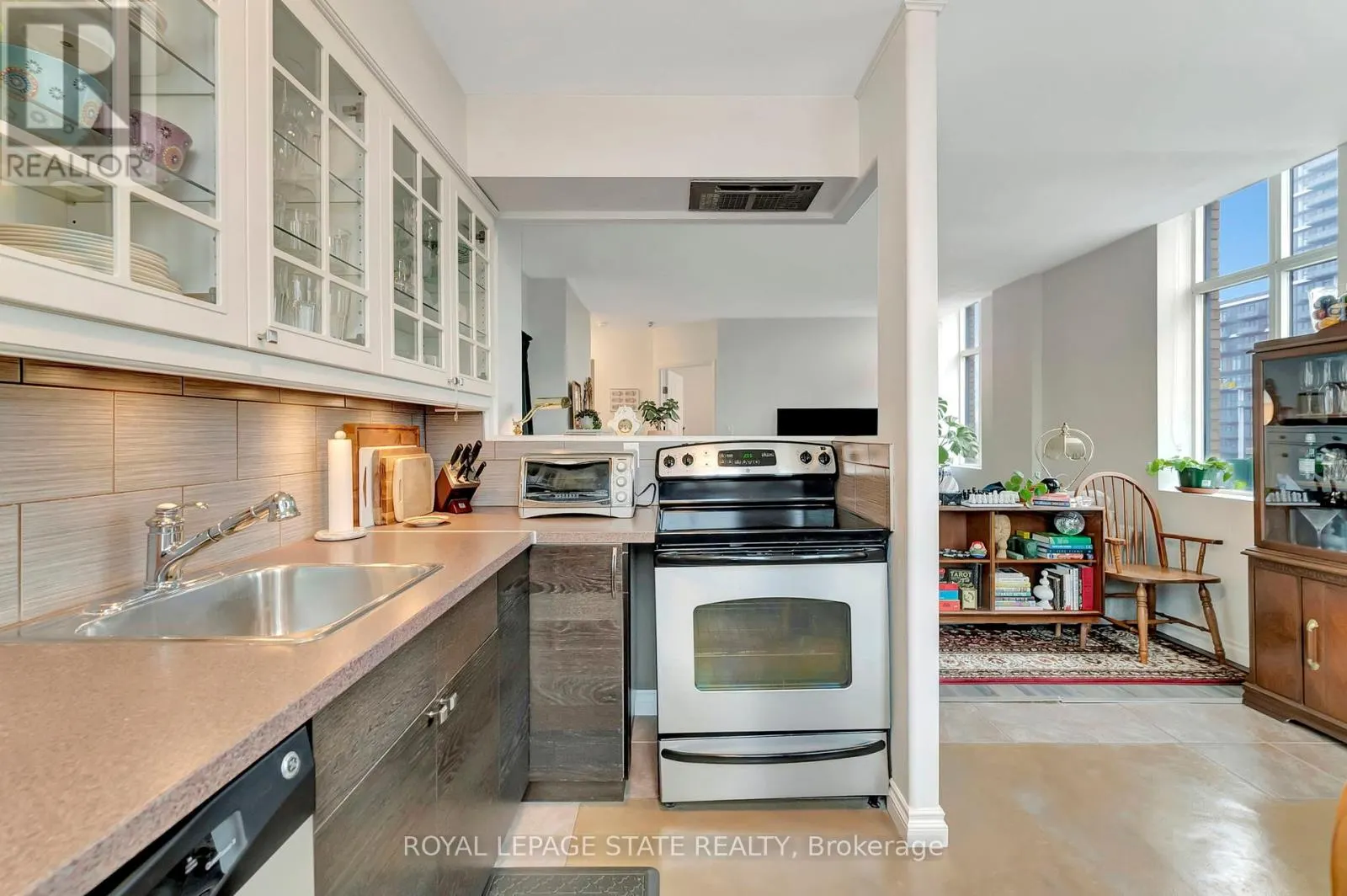 1205 - 36 JAMES STREET S