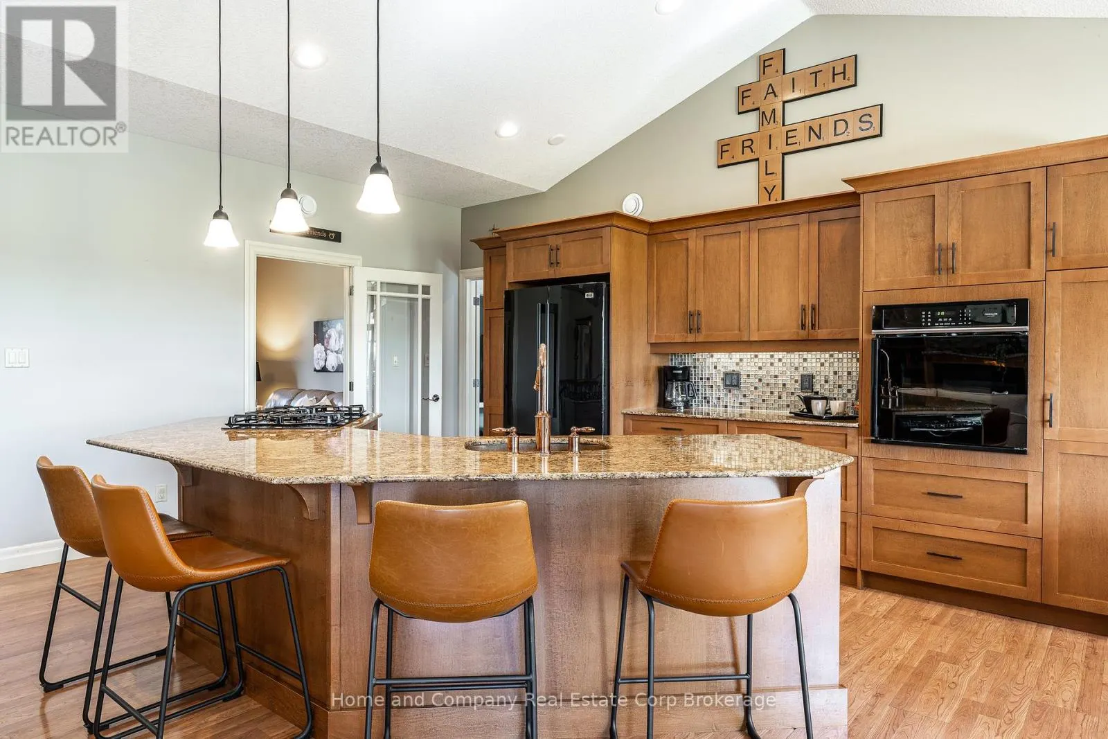6055 FISCHER ROAD