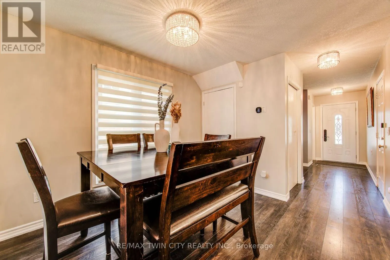 112 AMANDA WALK
