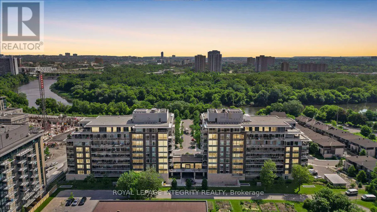 403 - 570 DE MAZENOD AVENUE
