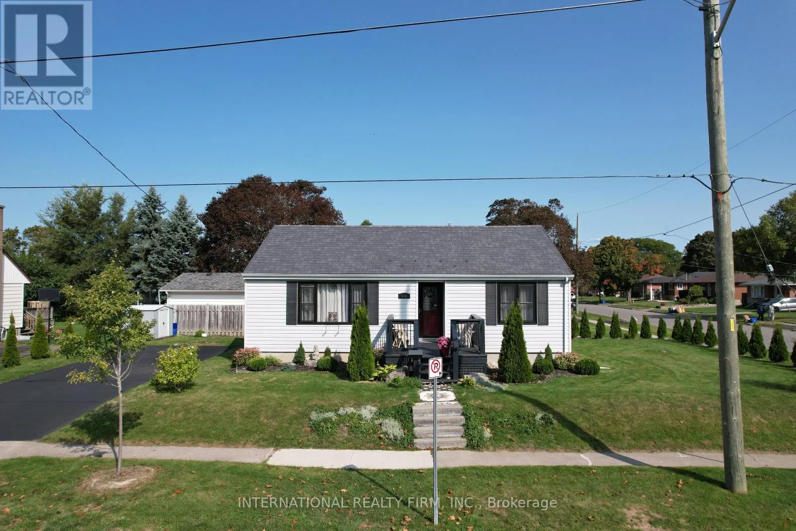 446 HARDEN CRESCENT