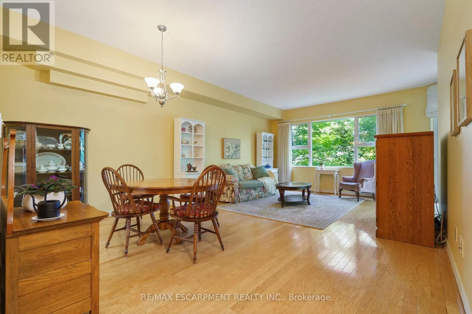 102 - 77 GOVERNORS ROAD