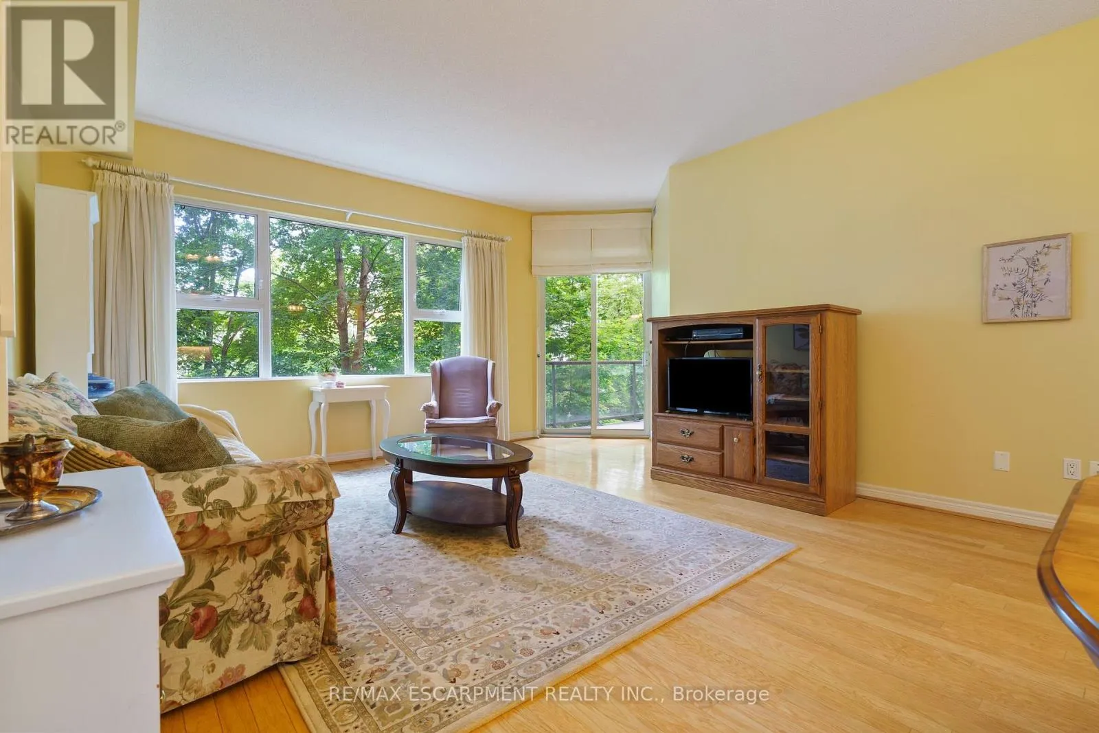 102 - 77 GOVERNORS ROAD