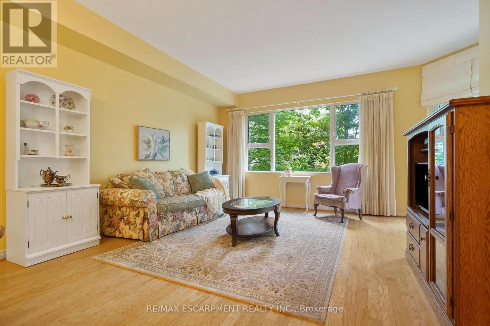 102 - 77 GOVERNORS ROAD