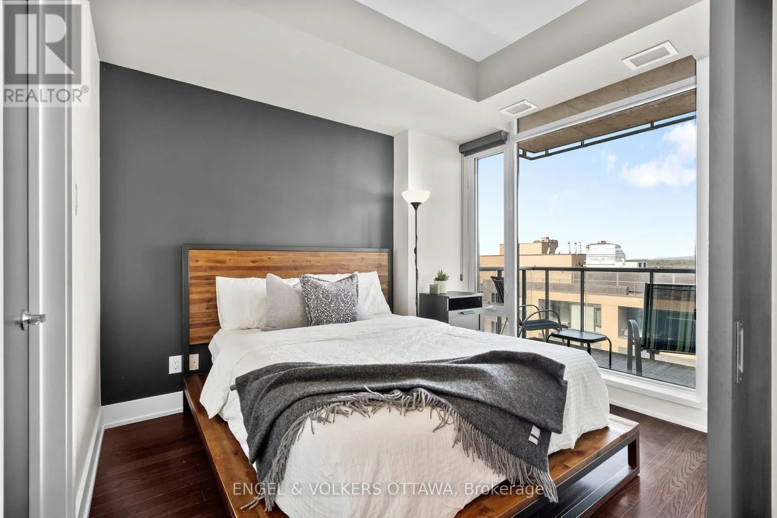708 - 88 RICHMOND ROAD