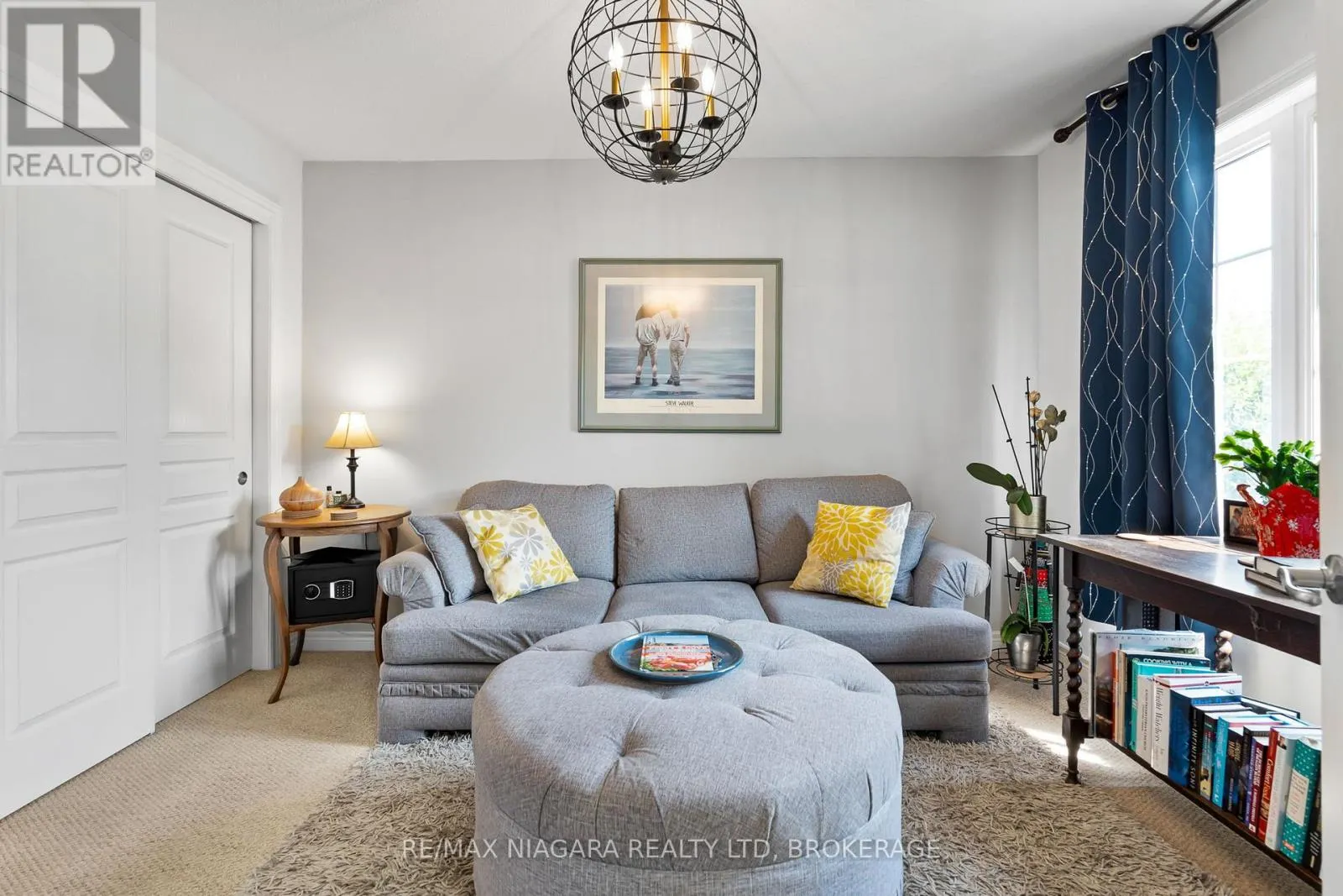 149 ROSELAWN CRESCENT