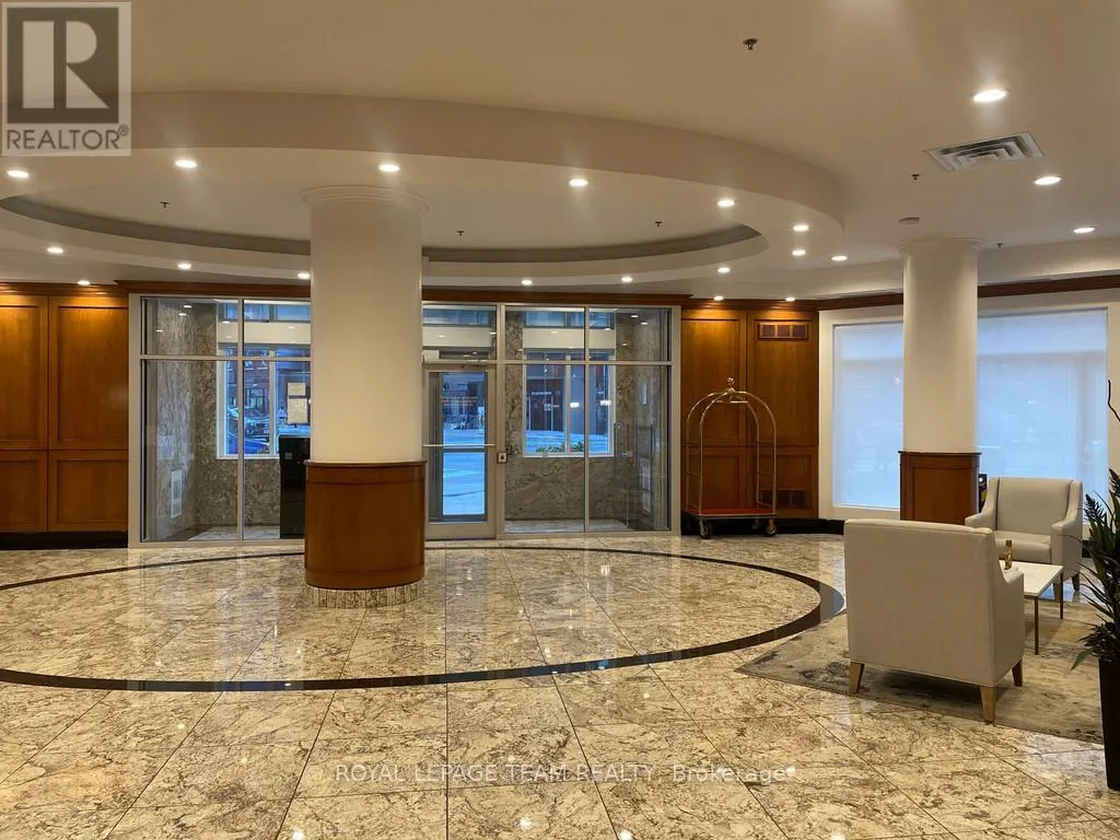 2009 - 242 RIDEAU STREET