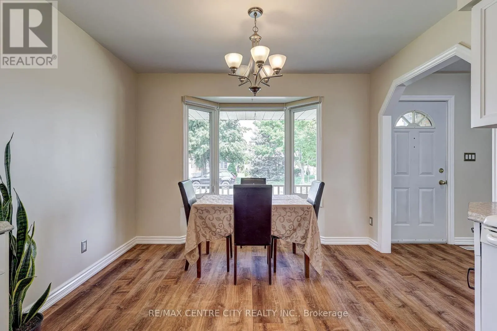 26 SIFTON DRIVE