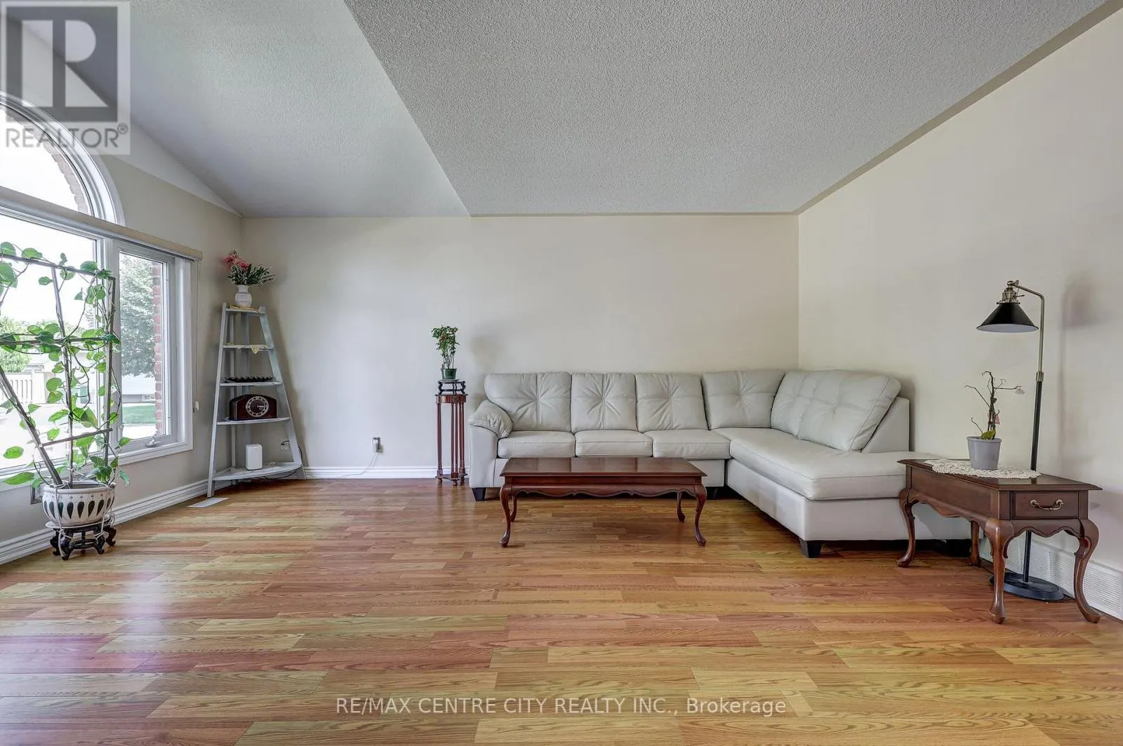 26 SIFTON DRIVE
