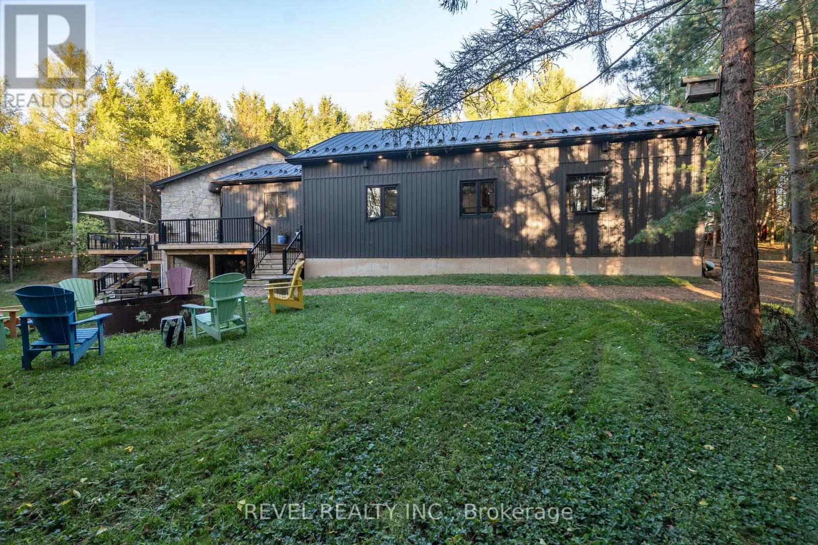 7404 WELLINGTON ROAD