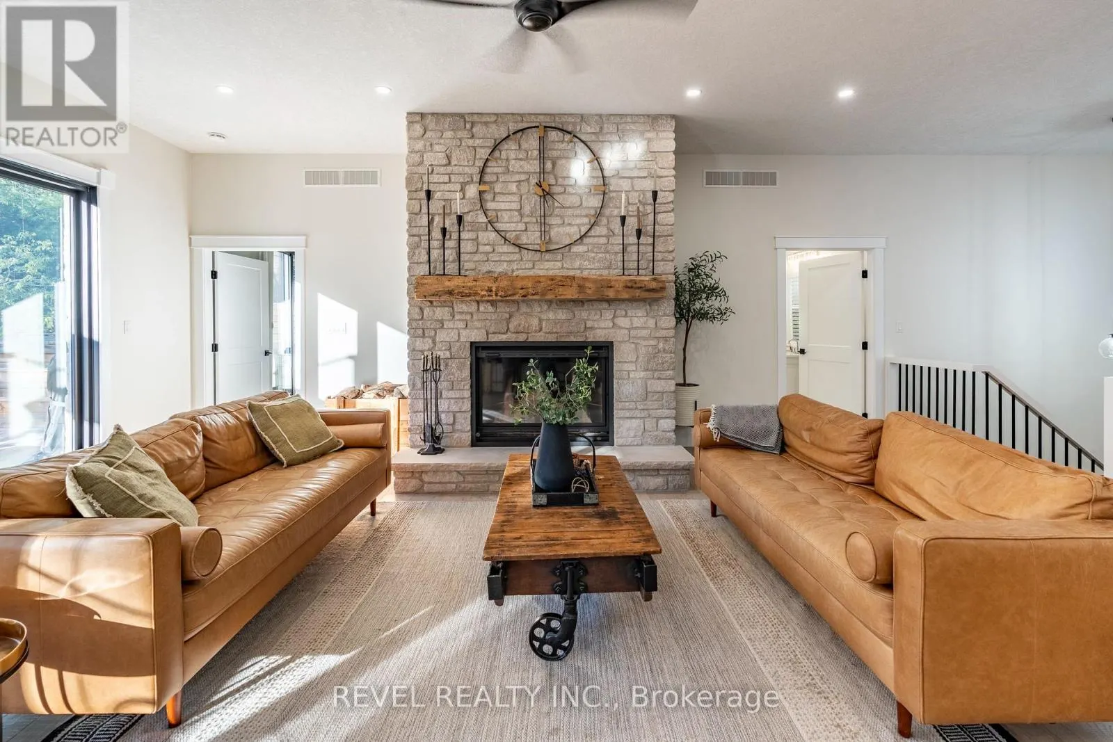 7404 WELLINGTON ROAD