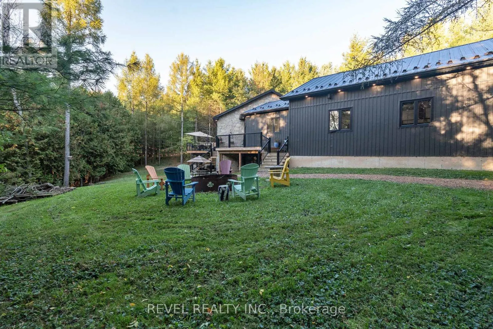 7404 WELLINGTON ROAD