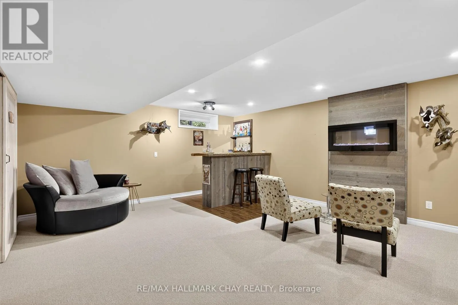 202 VEL-DOR CRESCENT