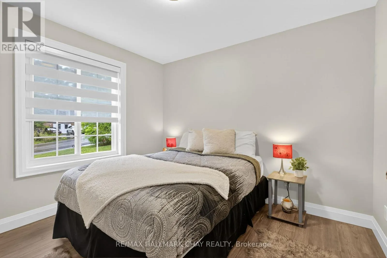 202 VEL-DOR CRESCENT