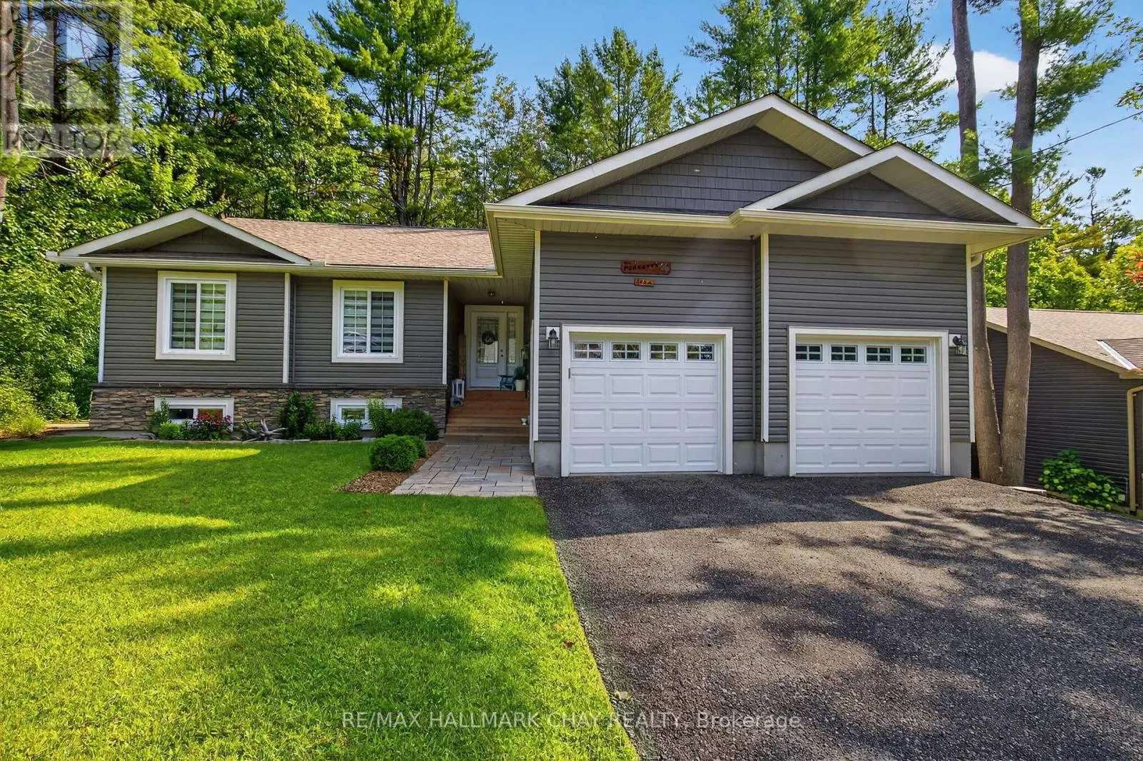 202 VEL-DOR CRESCENT