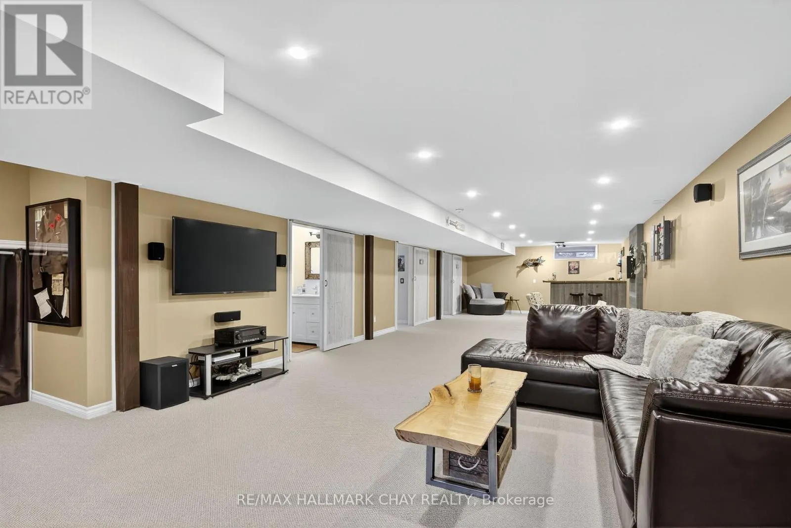 202 VEL-DOR CRESCENT
