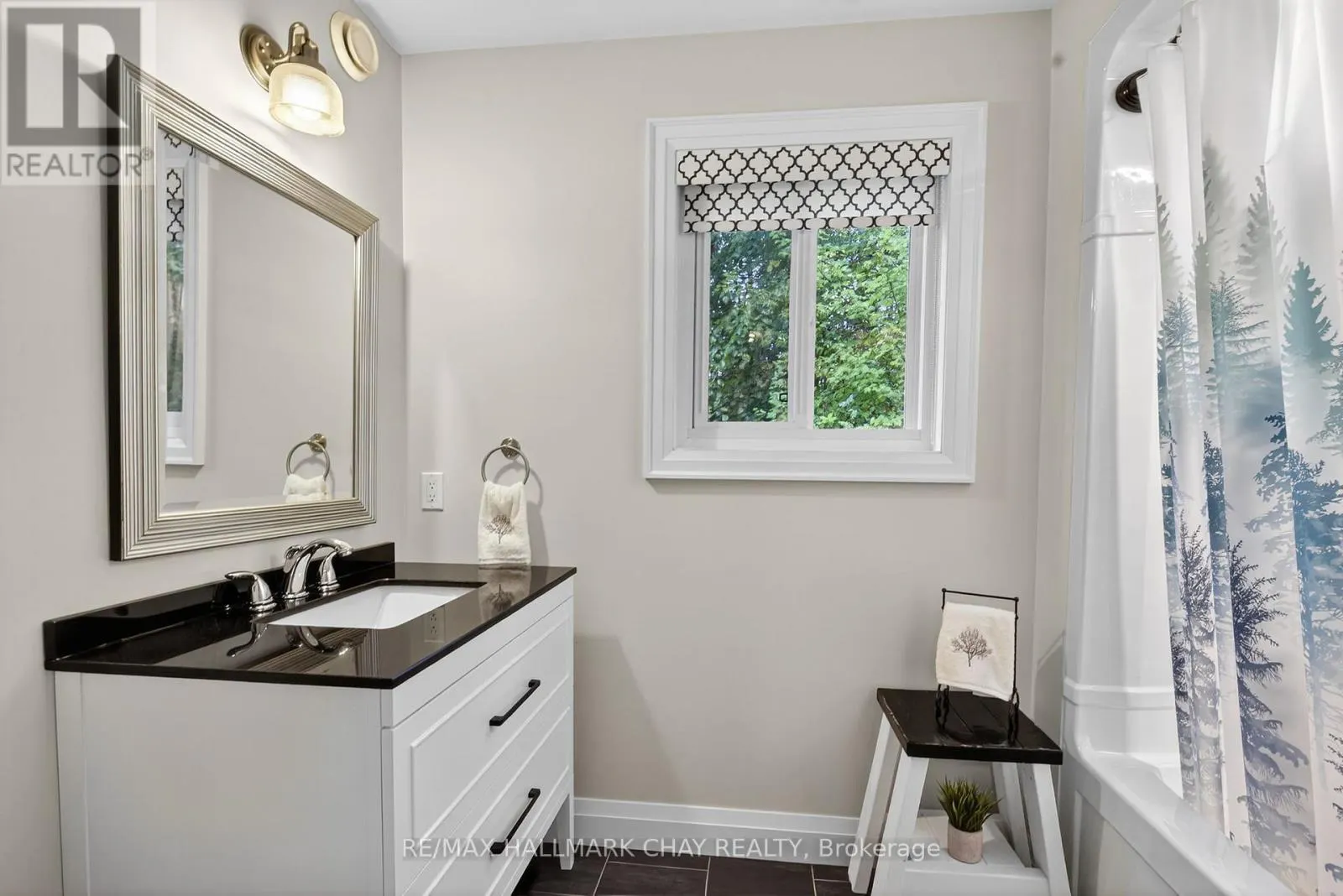 202 VEL-DOR CRESCENT