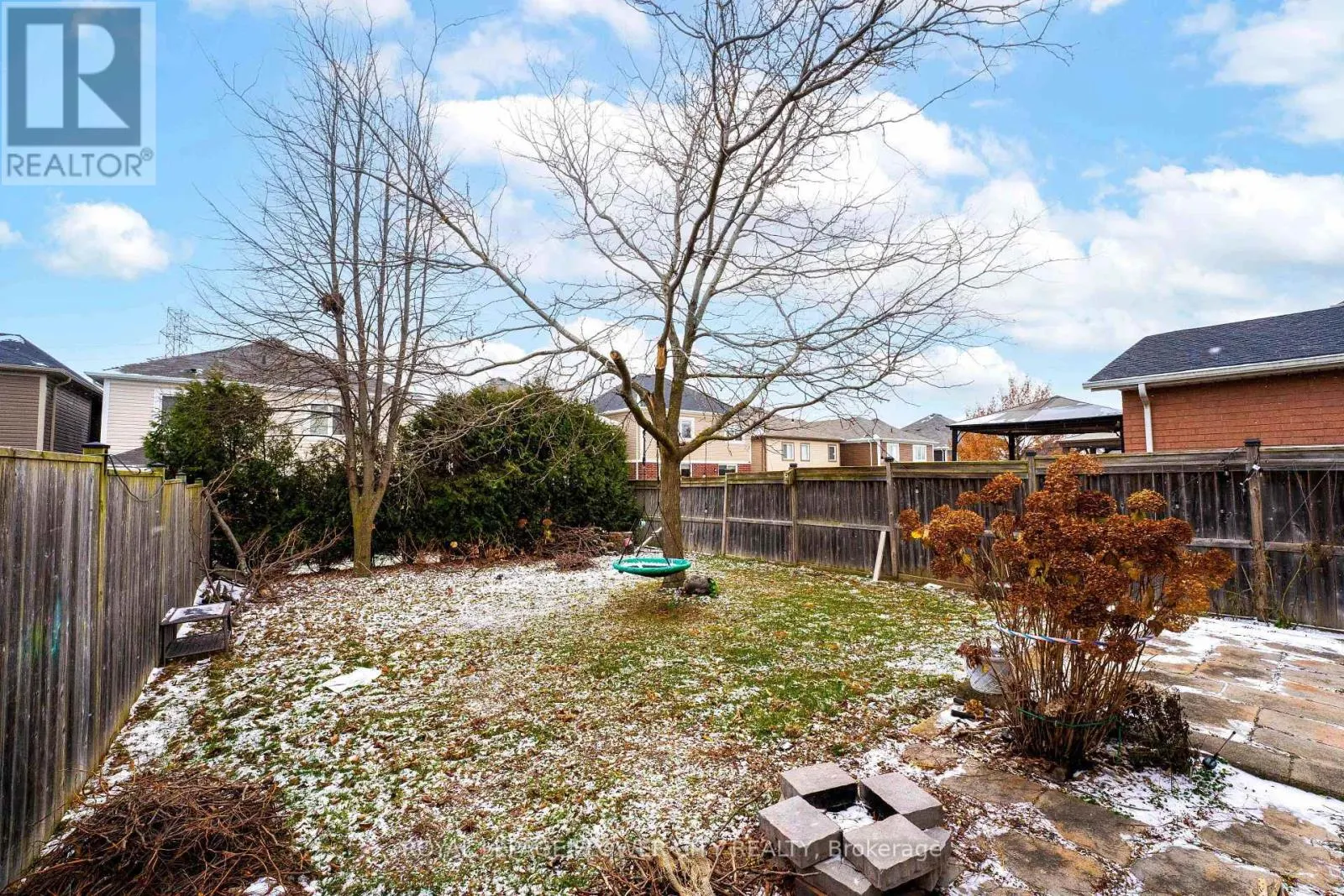 369 THOMAS SLEE DRIVE