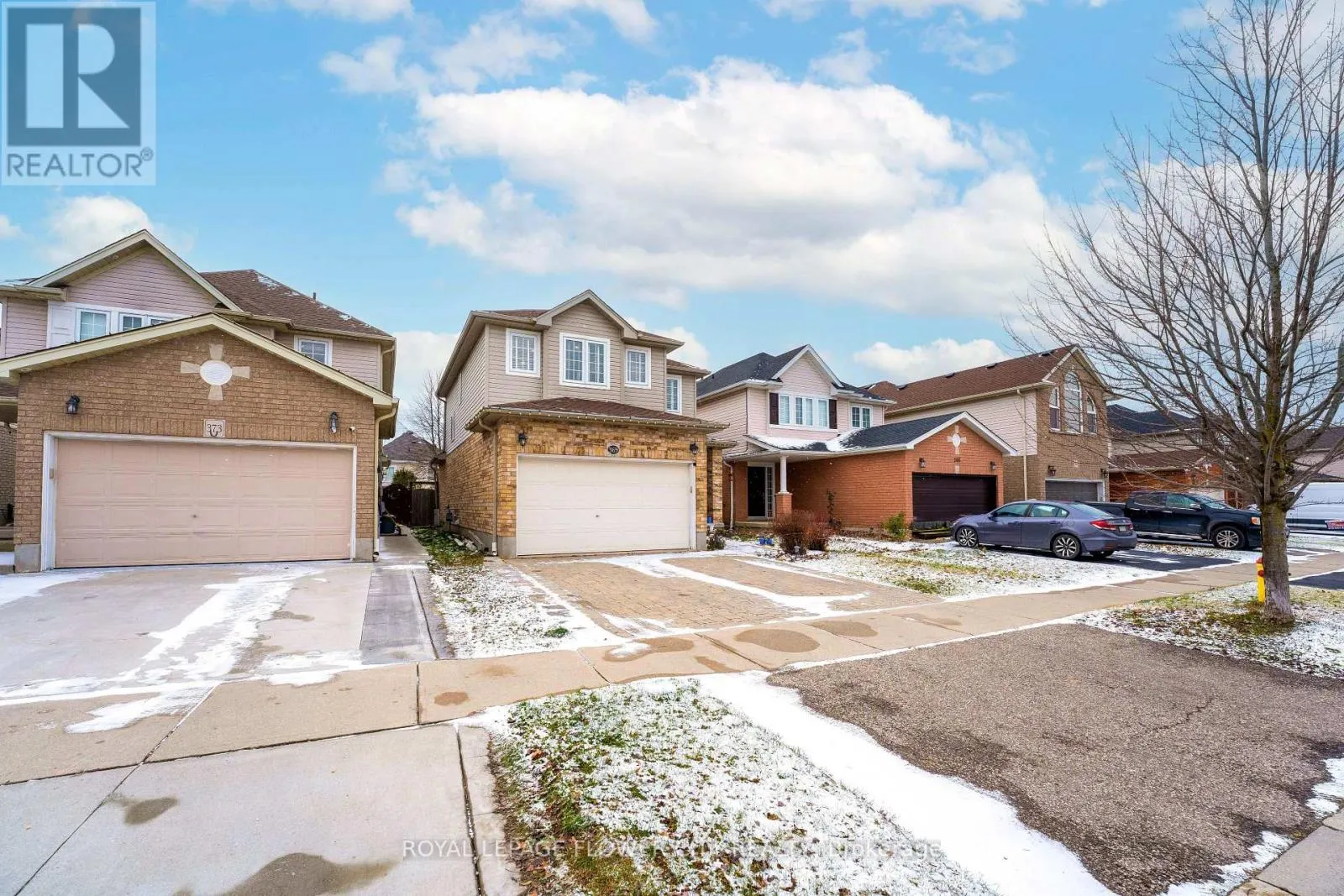 369 THOMAS SLEE DRIVE