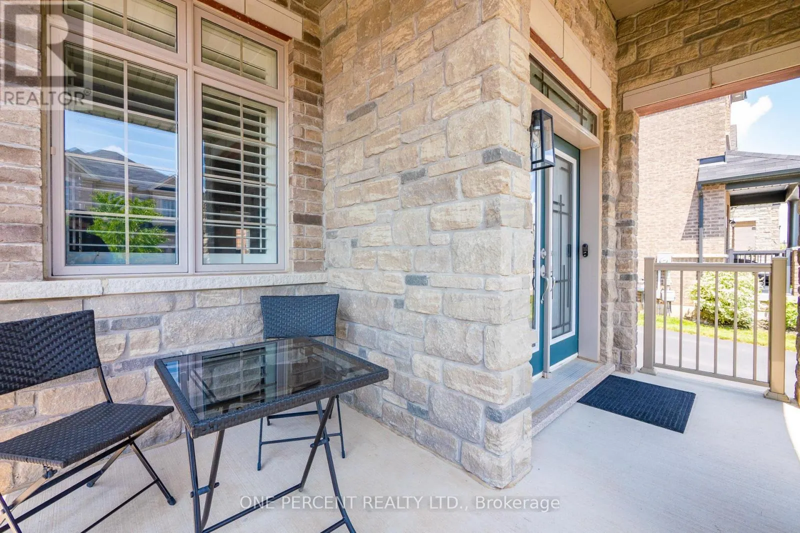 107 AVANTI CRESCENT