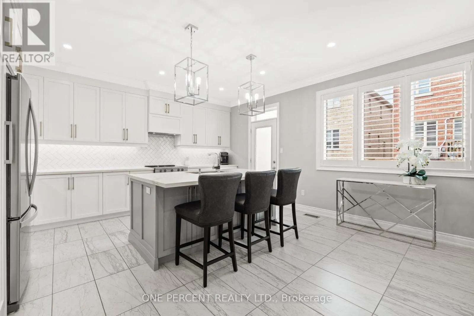 107 AVANTI CRESCENT