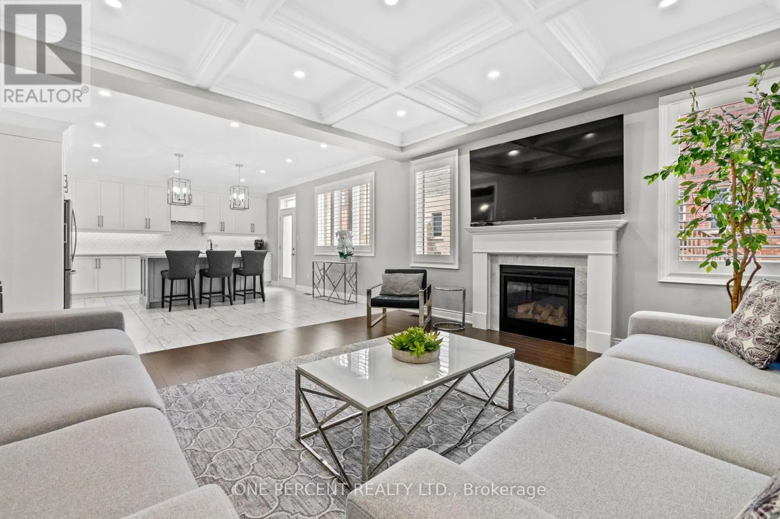 107 AVANTI CRESCENT