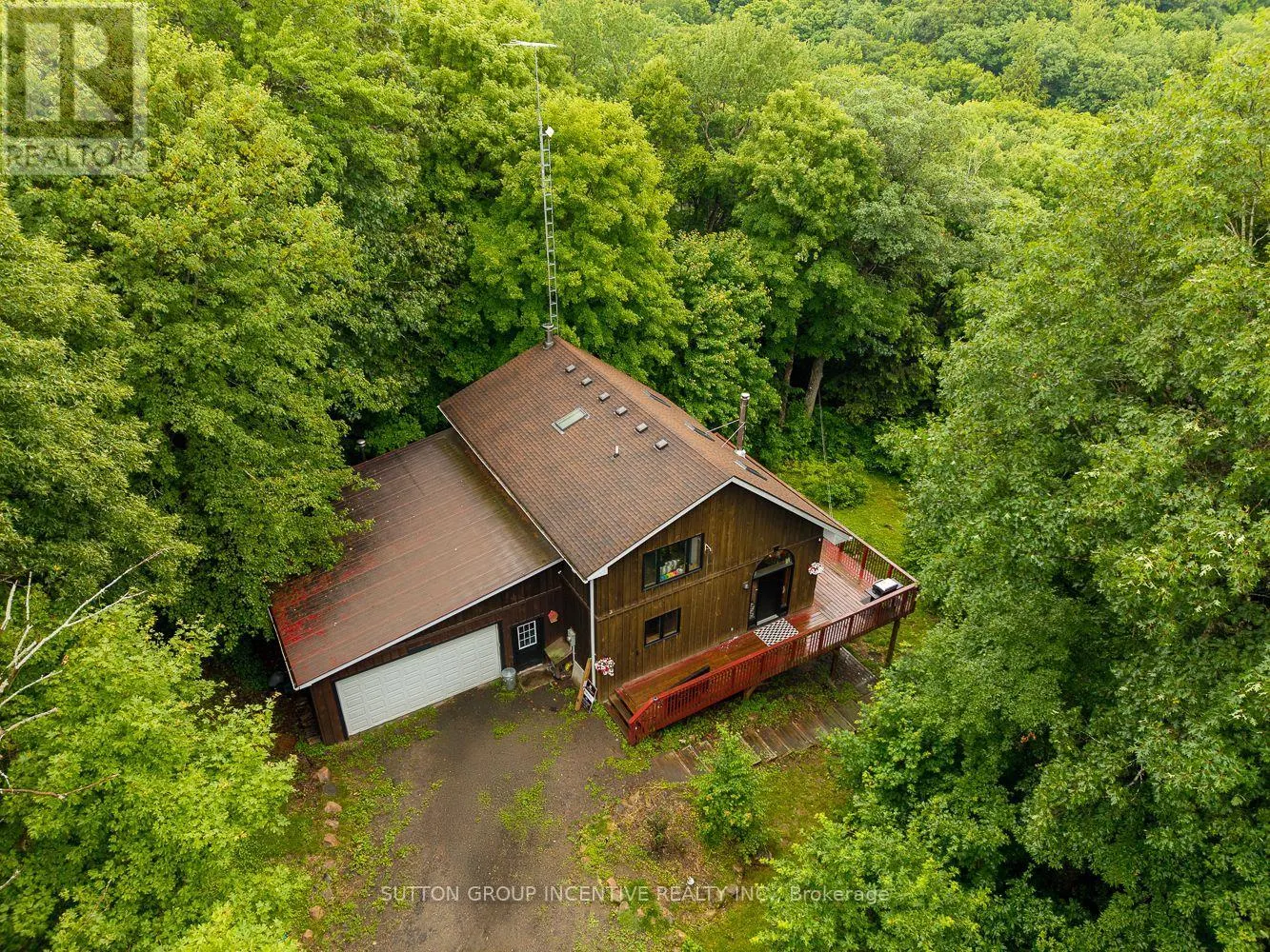 806 CLEARWATER LAKE ROAD