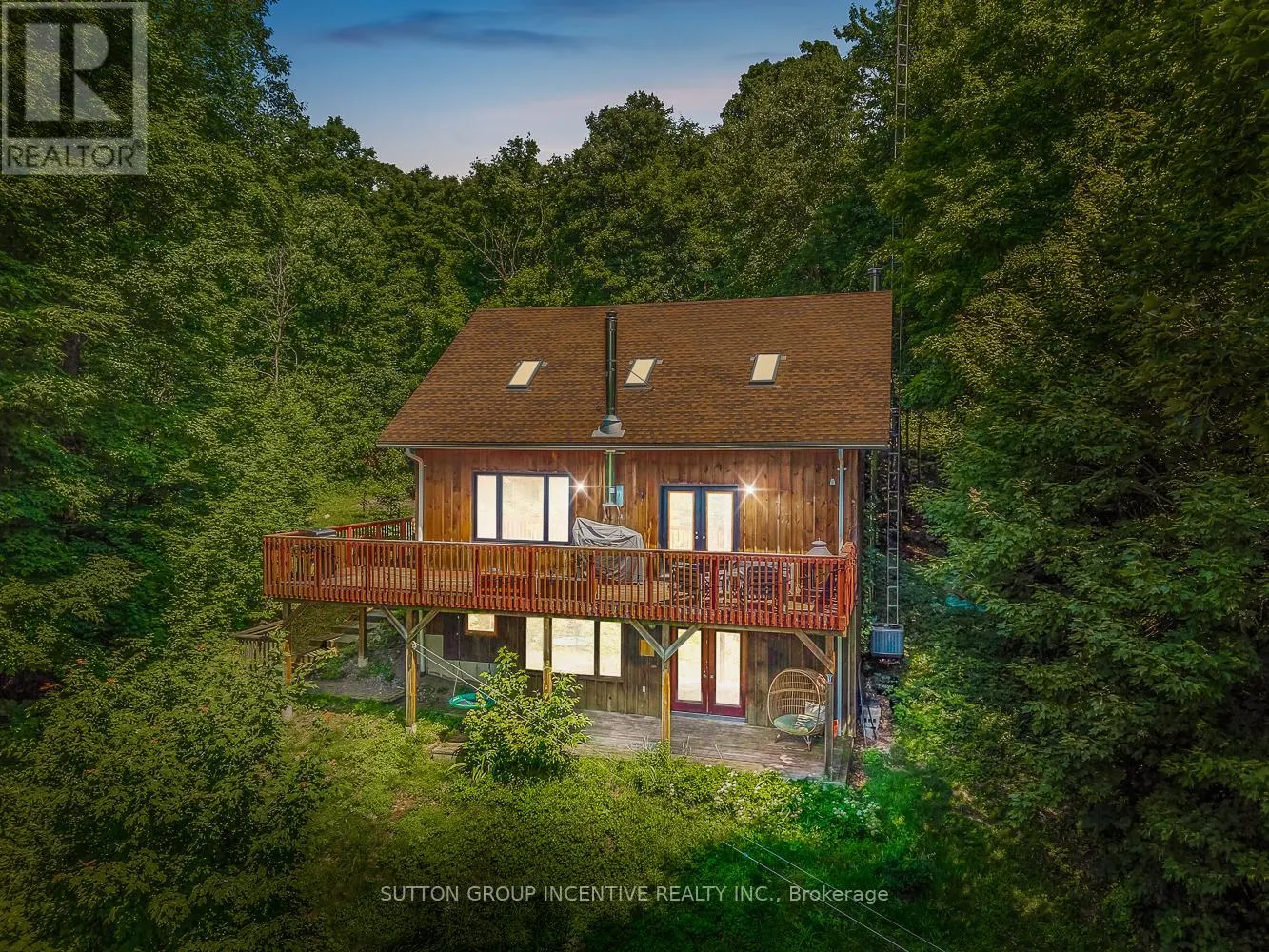 806 CLEARWATER LAKE ROAD