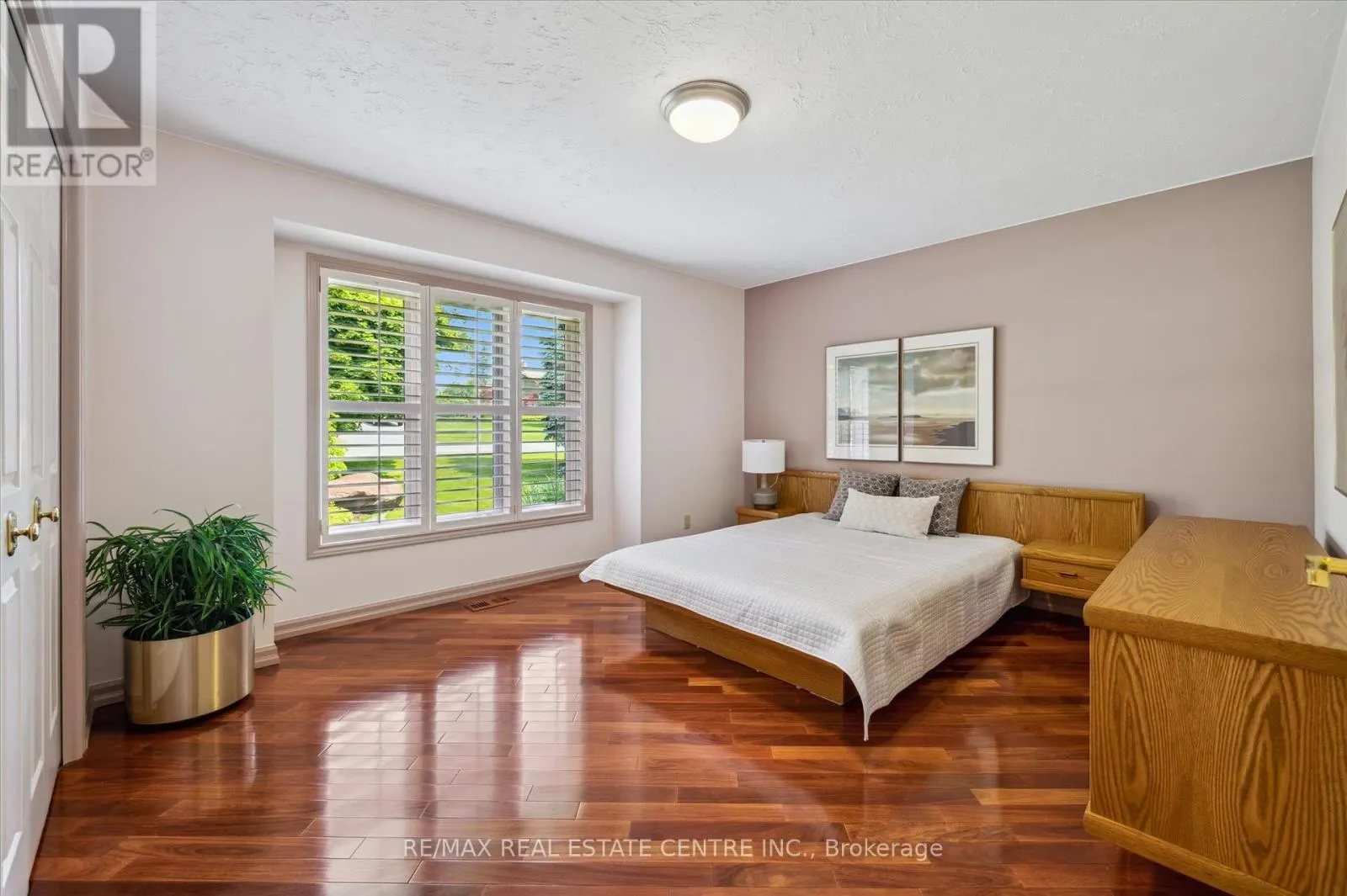 211 EDGEHILL DRIVE