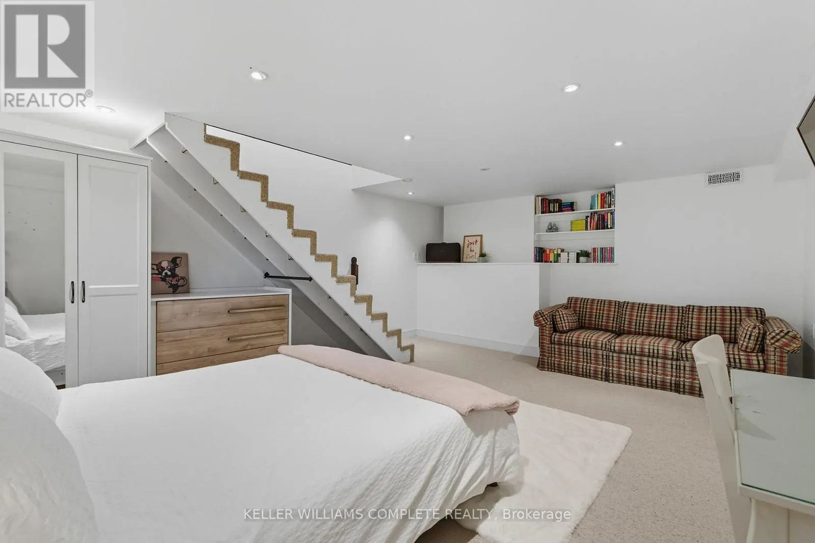 345 JERSEYVILLE ROAD W