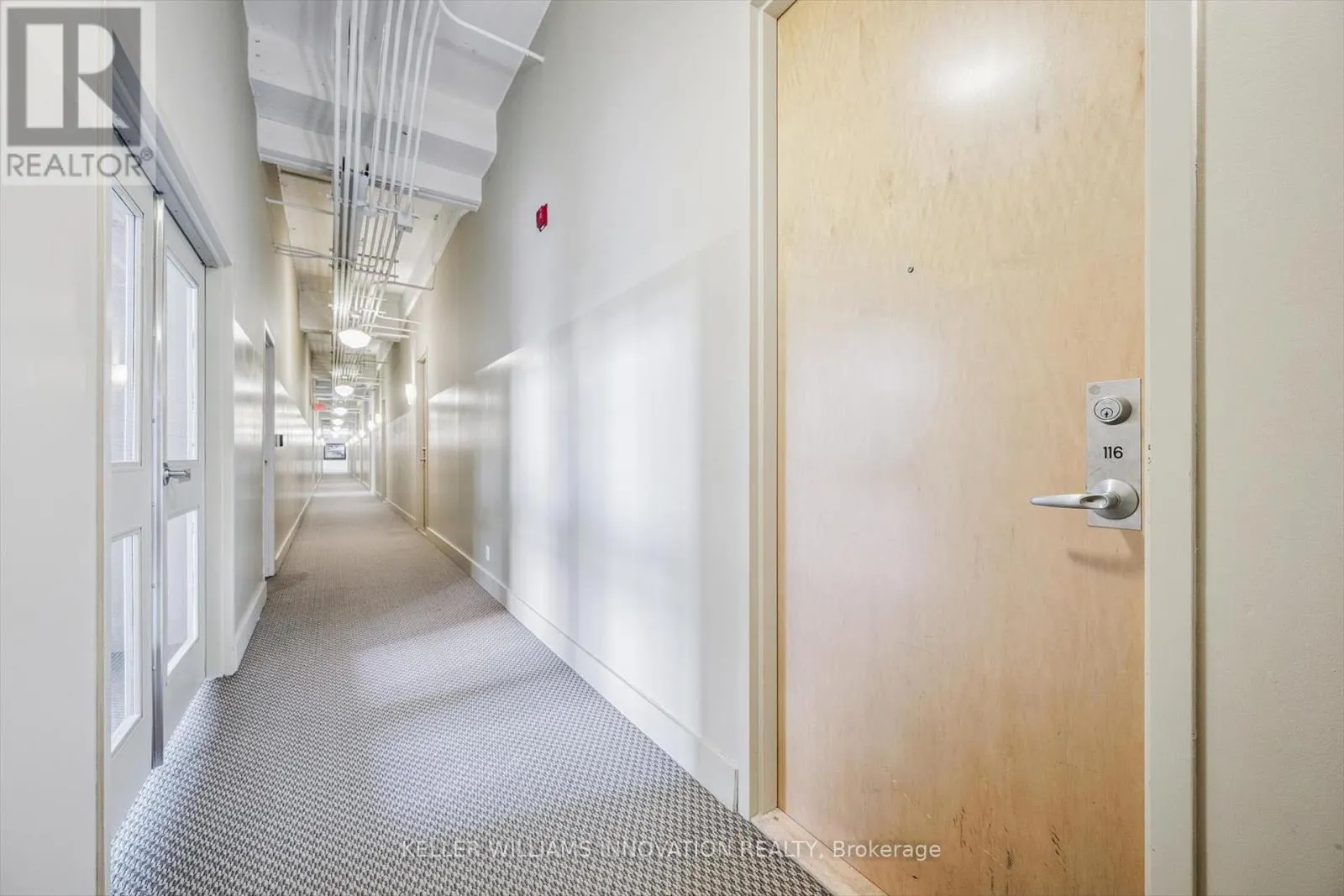 116 - 410 KING STREET W