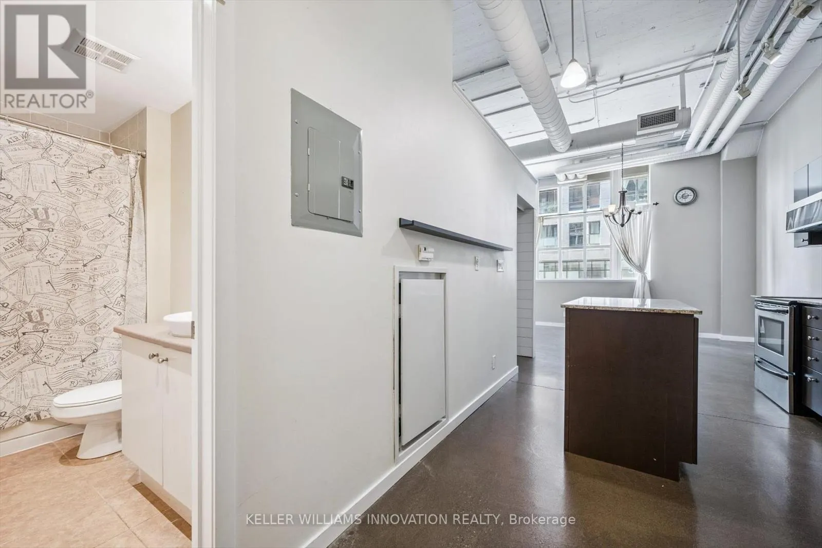 116 - 410 KING STREET W