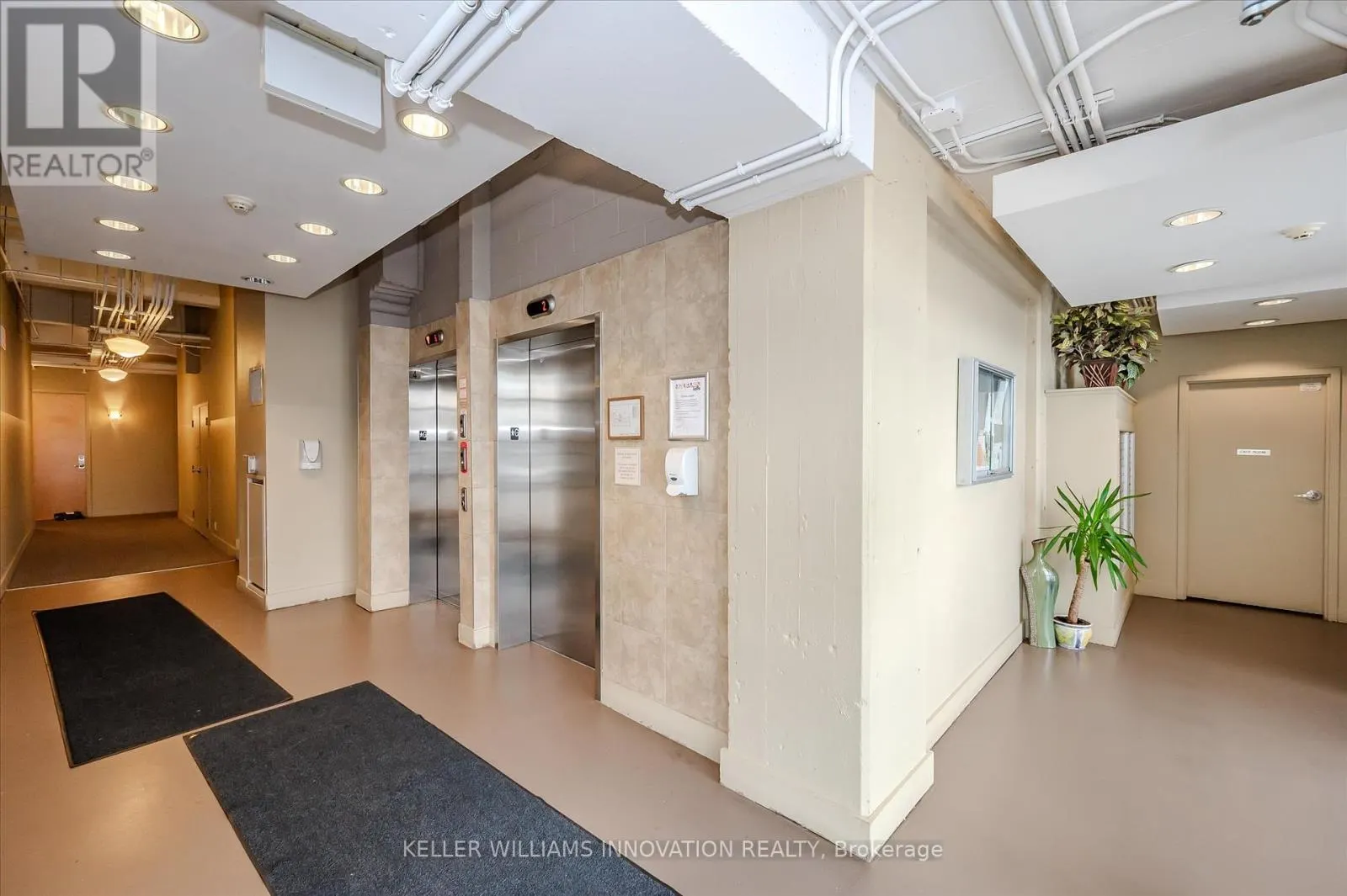 116 - 410 KING STREET W