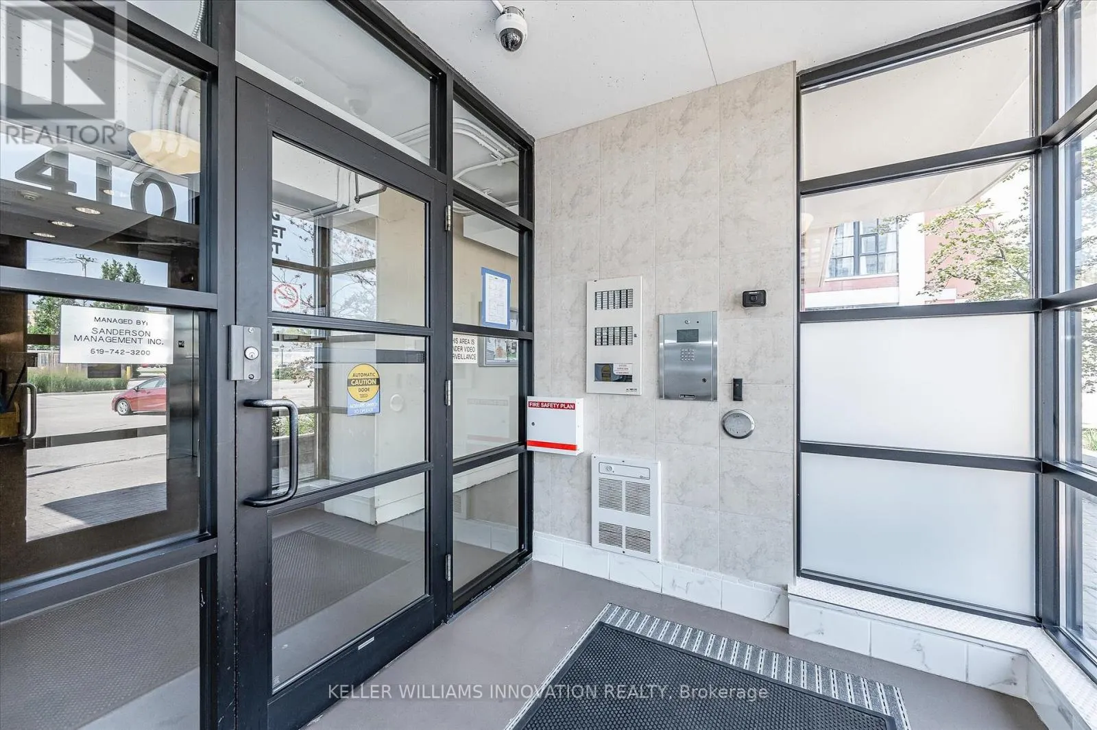 116 - 410 KING STREET W