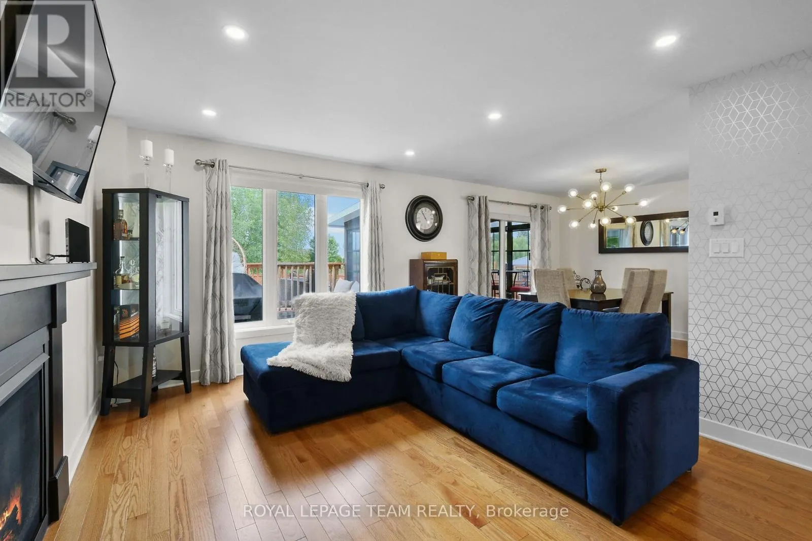 374 TRILLIUM CIRCLE