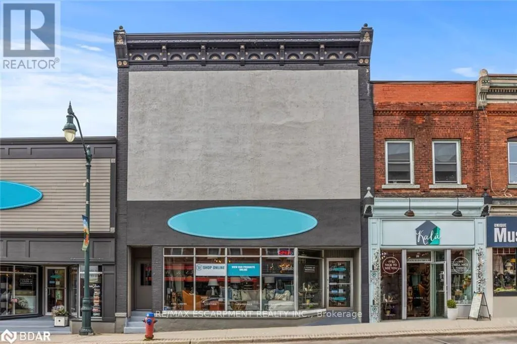 24 MANITOBA STREET