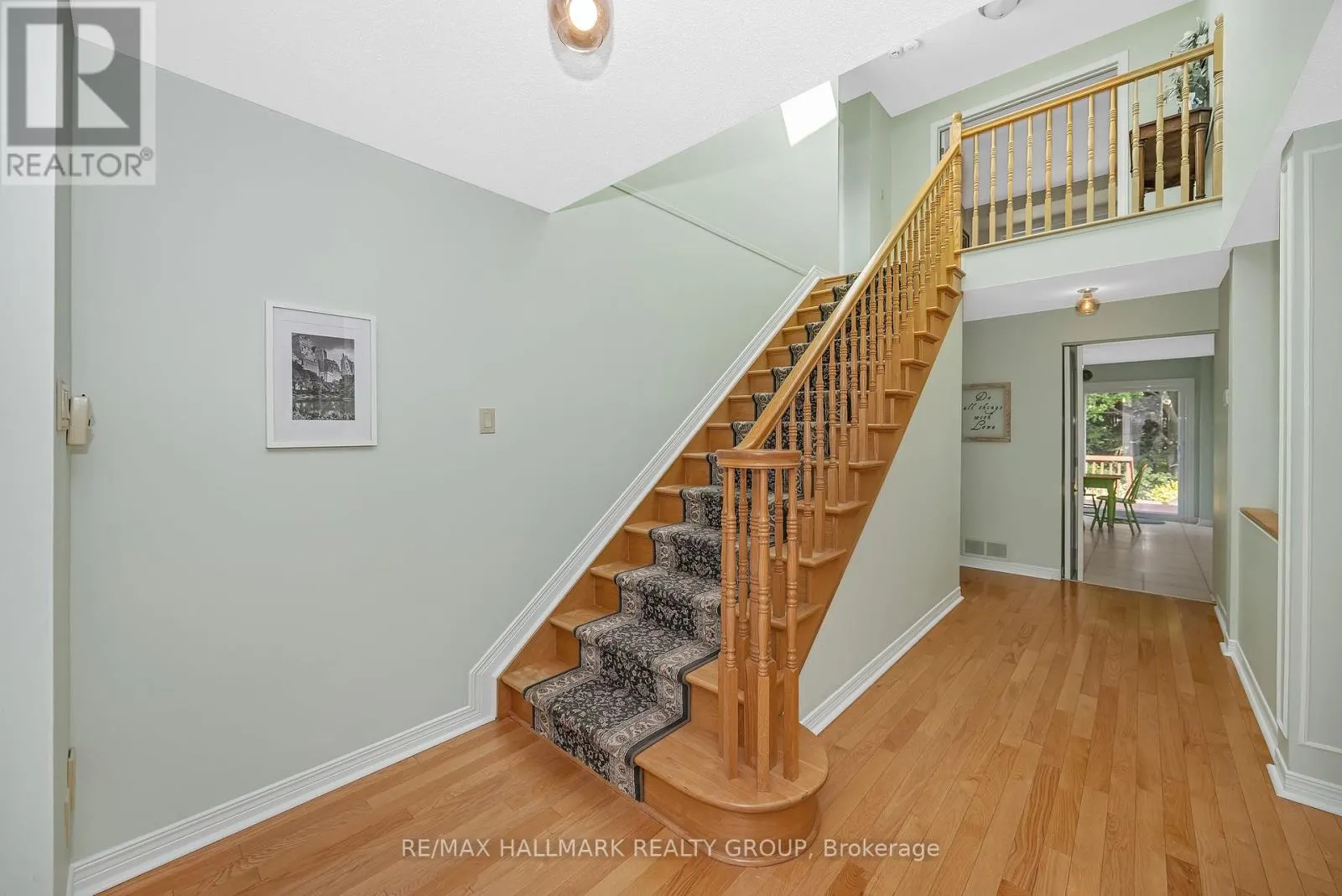 1725 AUTUMN RIDGE DRIVE